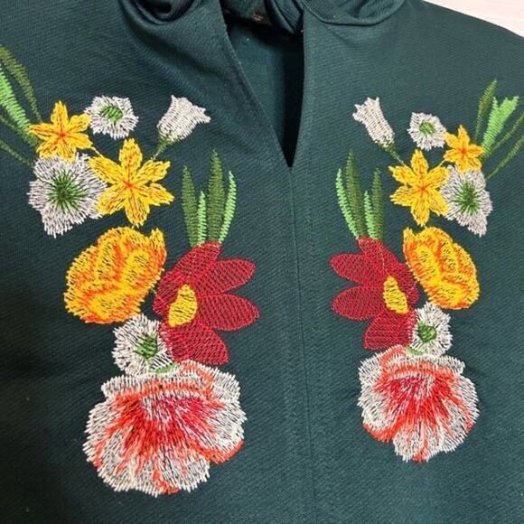 Zara Tunic Long Sleeve Empire Waist Green Floral Embroidered Ribbon Collar Size - Picture 9 of 10